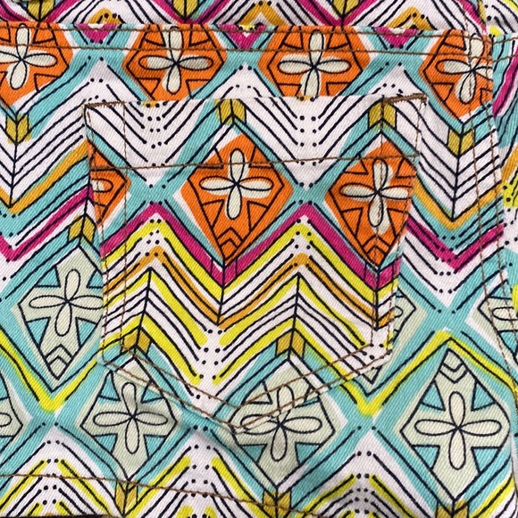 Colorful love fire shorts Aztec short jeans size 3 - Picture 5 of 5